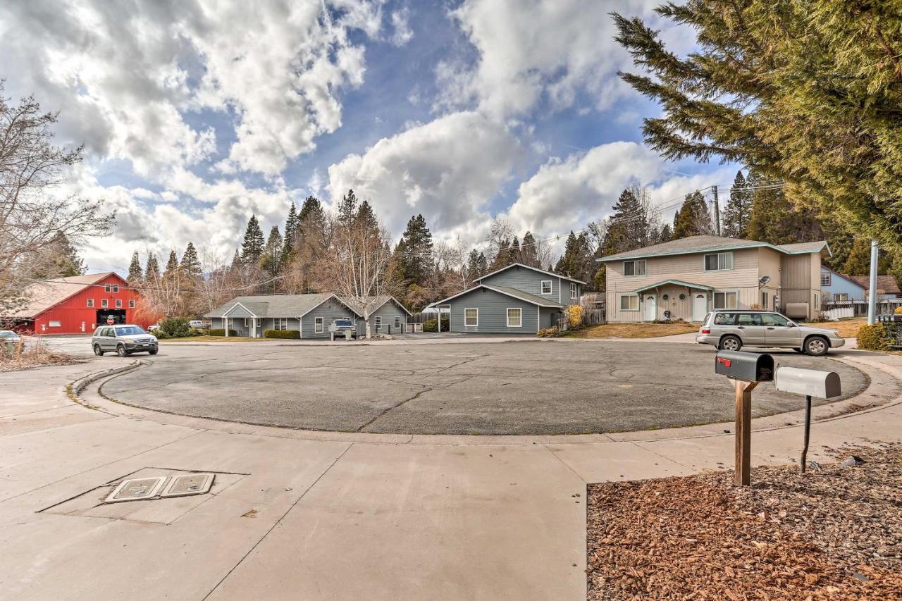 Mount Shasta Escape With Balcony About Walk To Dtwn Vila Exterior foto